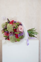 Cargar imagen en el visor de la galería, Fucsia Blooms