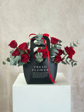 Cargar imagen en el visor de la galería, Valentine’s Floral Bag
