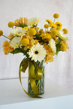 Cargar imagen en el visor de la galería, Yellow Garden