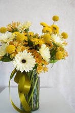 Cargar imagen en el visor de la galería, Yellow Garden