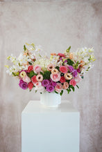 Cargar imagen en el visor de la galería, Burning Love (Opción con Orquídeas)