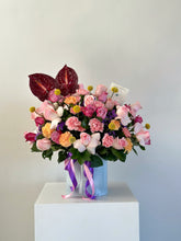 Cargar imagen en el visor de la galería, Lilac blooms