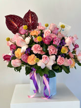 Cargar imagen en el visor de la galería, Lilac blooms