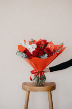 Cargar imagen en el visor de la galería, Rouge Bouquet