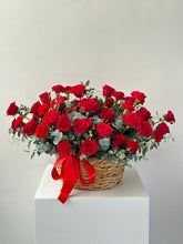 Cargar imagen en el visor de la galería, Red fever 50 rosas