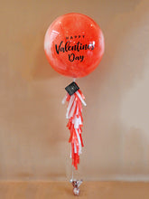 Cargar imagen en el visor de la galería, Globo burbuja Valentine’s Day
