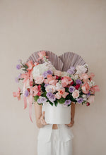 Cargar imagen en el visor de la galería, Blooming Heart Deluxe
