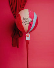 Cargar imagen en el visor de la galería, Globo burbuja Valentine’s Day
